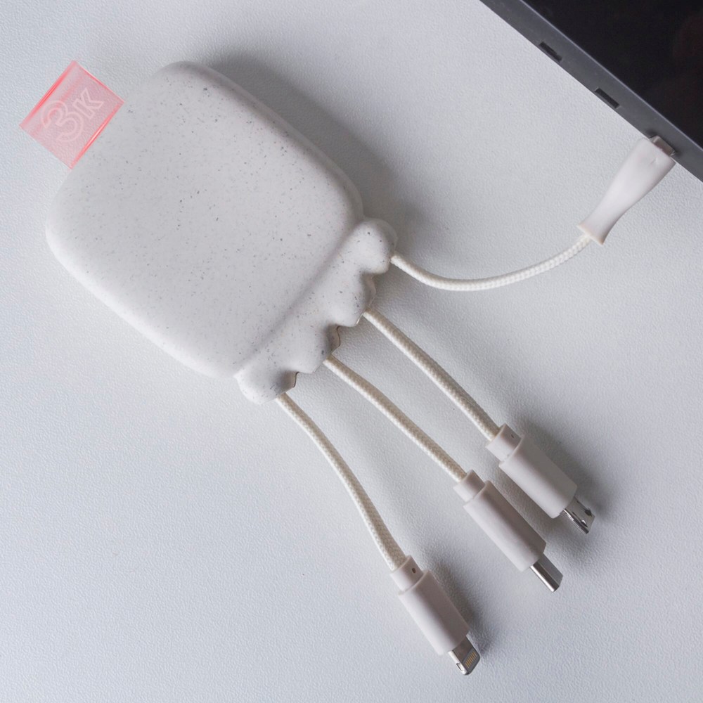 3192 | Xoopar Octopus Gamma 2 Powerbank met Bio Oplaadkabel 3000mAh 